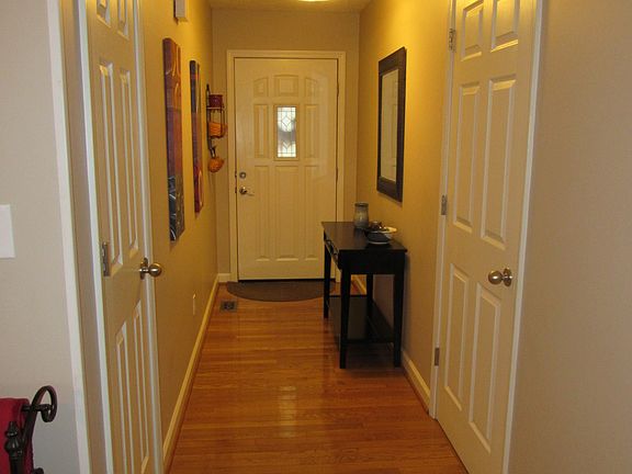2nd image of 145 White Cliffs Ln