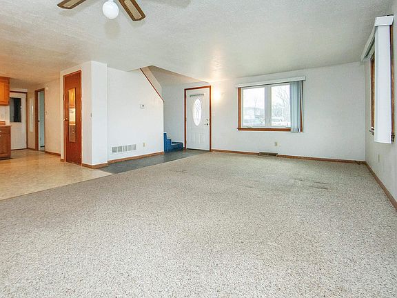 4th image of 114 Wabash Ave
