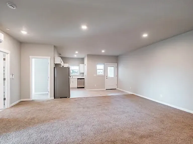 4125 Market St NE #204 — Photo 3