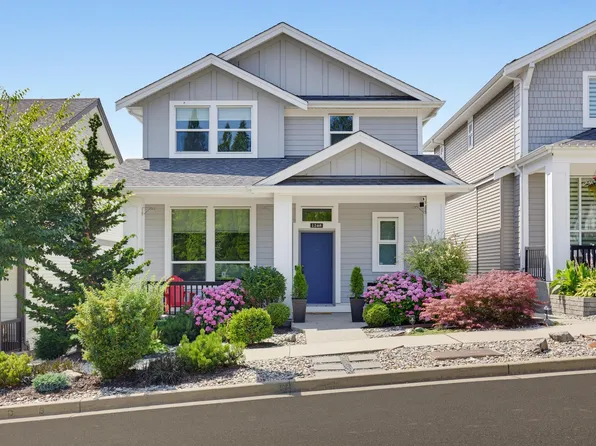 1248 Mounce Dr, Coquitlam, BC V3B 2W7