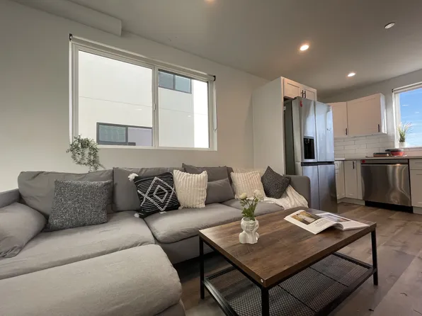 3001 Van Buren Pl