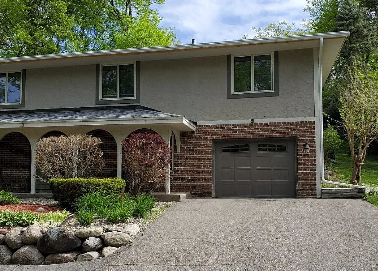3 bed, 1.5 bath, 1586 sqft, $2,725 — Photo 1