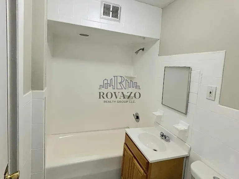76 N 9th St #1 — Photo 2