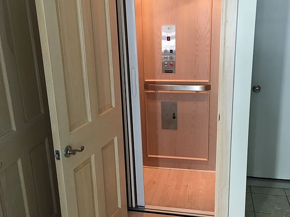 3rd image of 1106 S Atlantic Ave