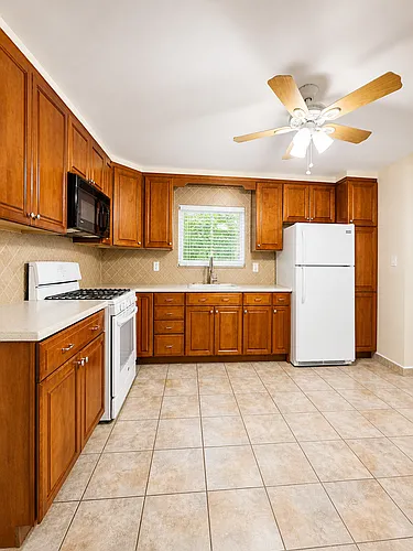 147-28 22nd Ave #2 Photo 1