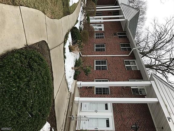 2nd image of 109 Washington Dr
