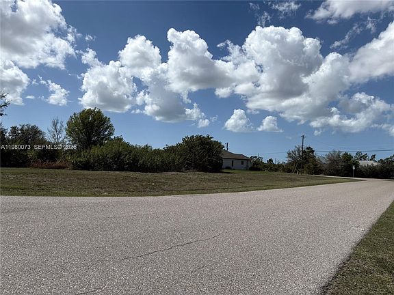 3rd image of 196 Linda Lee Dr