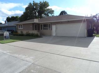 2030 N 2nd St, Bismarck, ND 58501