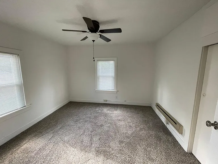 103 S Ivy St #3 — Photo 5