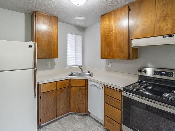 3rd image of 2307 W Cleveland Ave #4