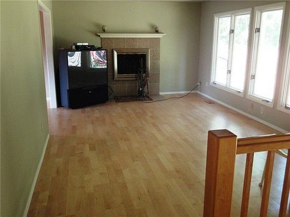 5th image of 32515 221st Ave SE