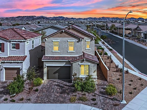 5th image of 393 Desert Cadence St