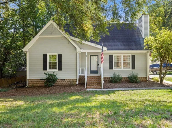 300 Burkwood Ln, Raleigh, NC 27609