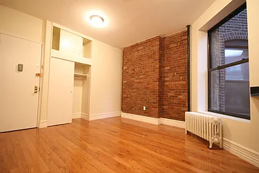 Rented by Dynamik Realty