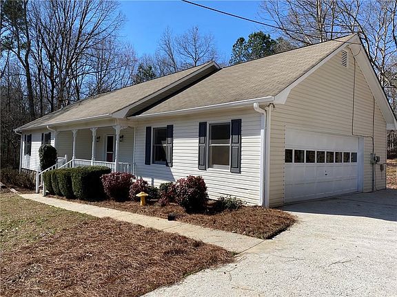 5th image of 115 Creekside Way