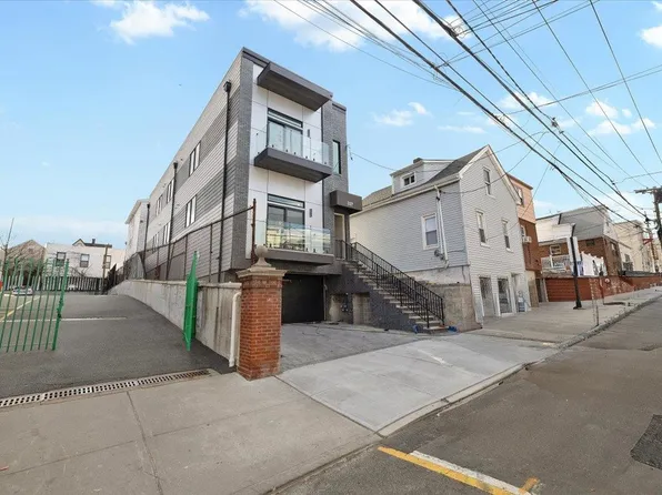 327 69th St Floor 1, West New York, NJ 07093