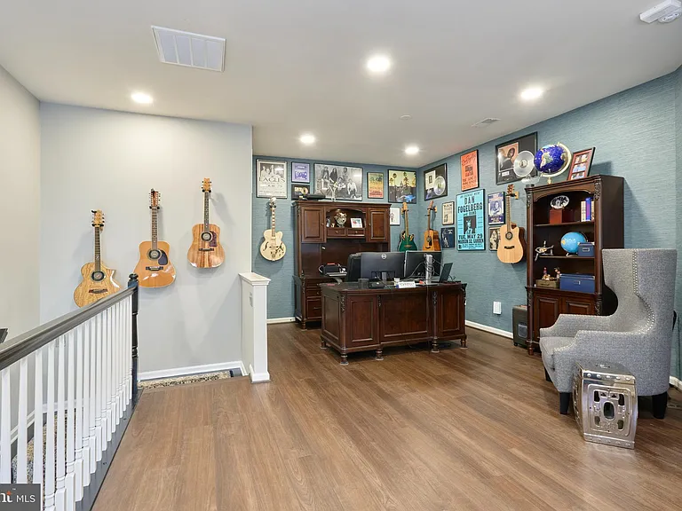 42719 Explorer Dr — Photo 24