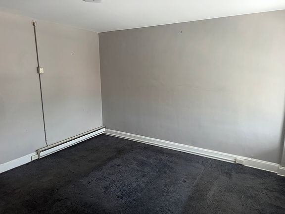 Main bedroom side and back wall