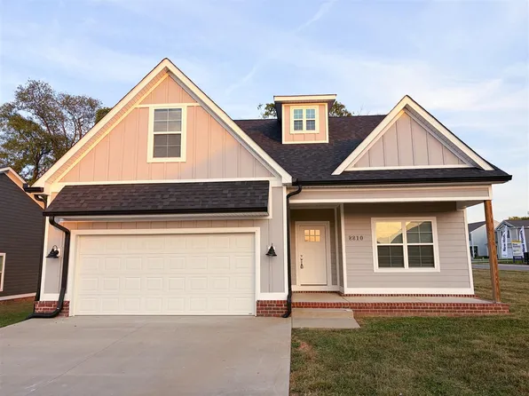 8810 Spartan St, Bowling Green, KY 42104