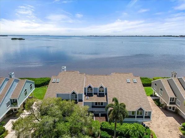 24 Tidy Island Blvd, Bradenton, FL 34210