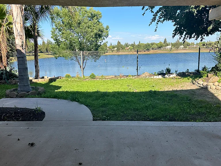 9128 N Recreation Ave — Photo 23