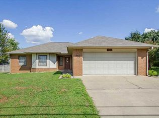 770 S Oak St, Greenwood, AR 72936