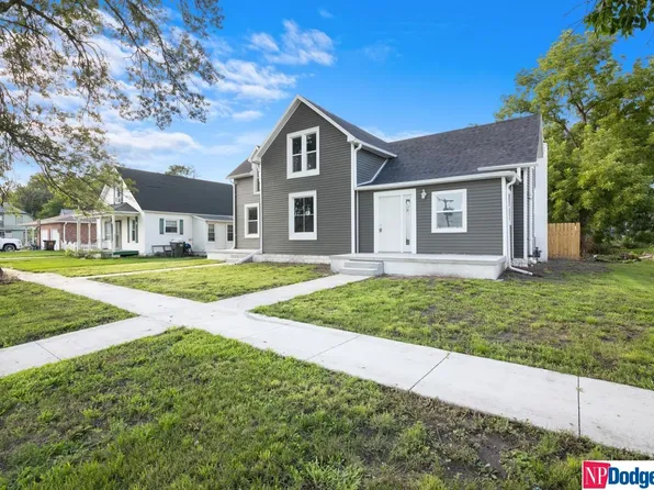 104 E Pine St, Cedar Bluffs, NE 68015