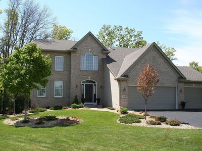 2420 Tevlin Ct E, Maplewood, MN, 55119
