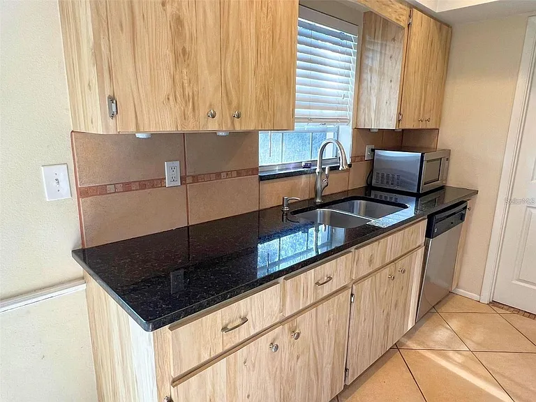 3314 Island Date Cir — Photo 13