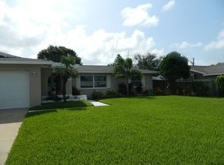 11201 142nd St, Largo, FL 33774
