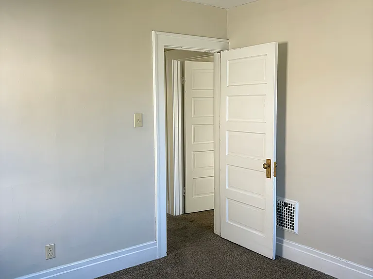 86 Densmore St #1 — Photo 4