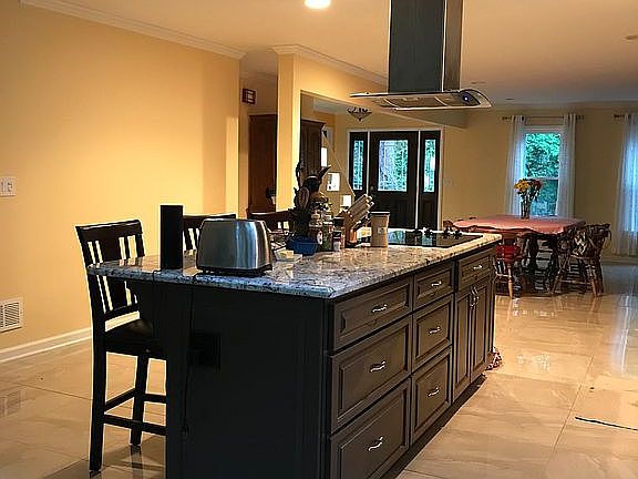 Kitchen looking to front