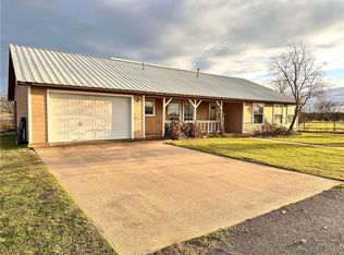 9350 E State Highway 21, Bryan, TX 77808