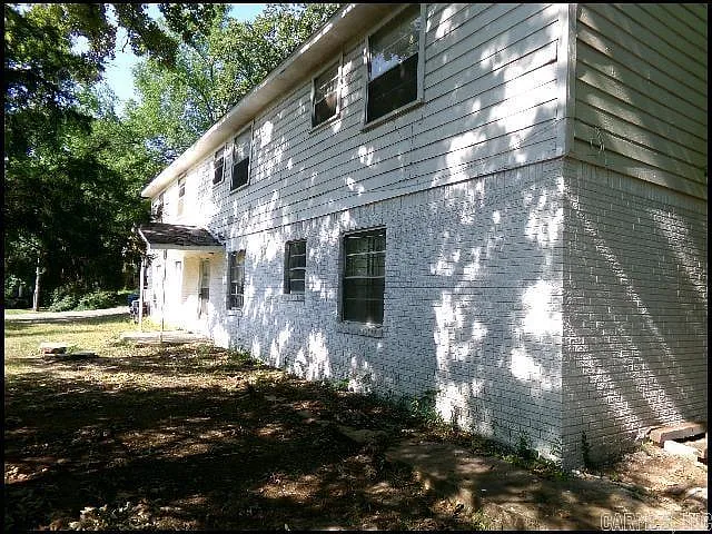 701 N Buchanan St — Photo 23
