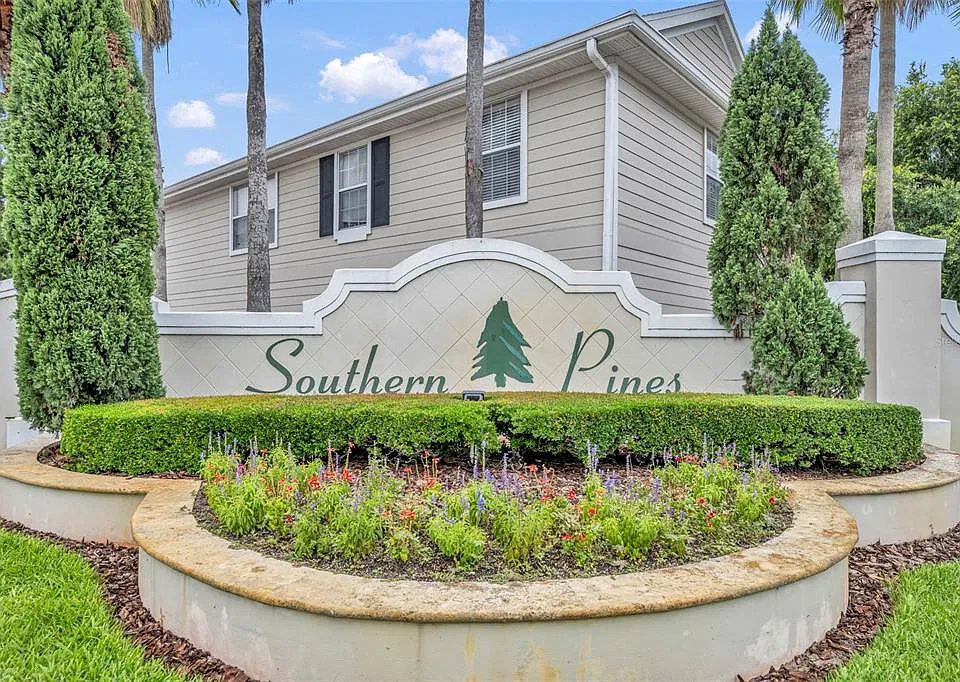 200 Southern Pecan Cir #206