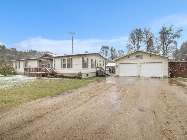 2199 E Ferry St, Shelby, MI 49455