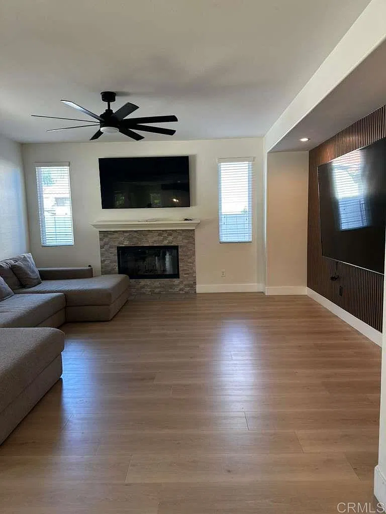 5 bed, 3931 sqft, $5,500 — Photo 3