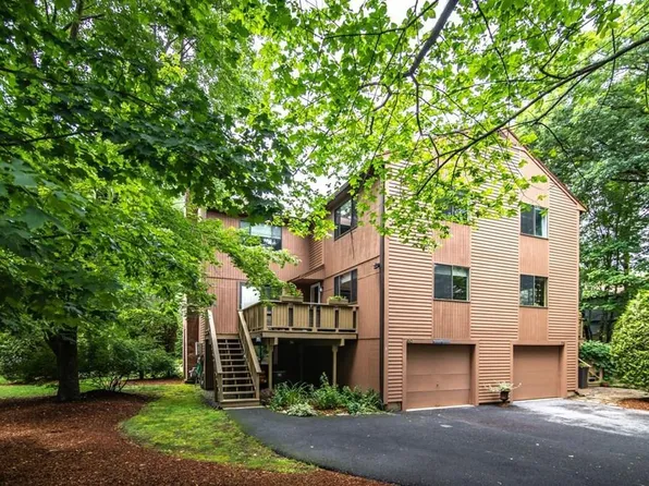40 Treetop Park #D, Westborough, MA 01581