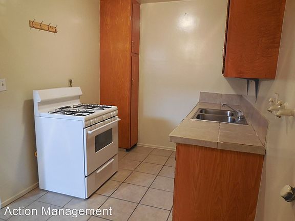 3rd image of 3915 E 15th St