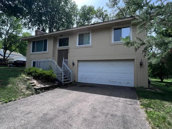8636 Windward Cir, Eden Prairie, MN 55344