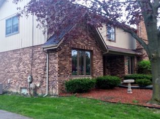 12879 Croftshire Dr, Grand Blanc, MI 48439