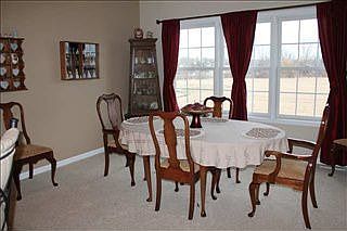 4th image of 4214 Stewart Ln