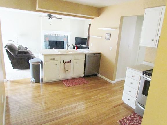 5th image of 3200 Lambros Dr