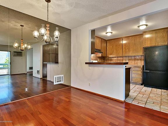 4th image of 355 S Los Robles Ave Unit 306