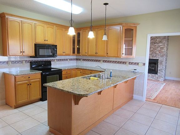 4th image of 317 Pinnacle Dr