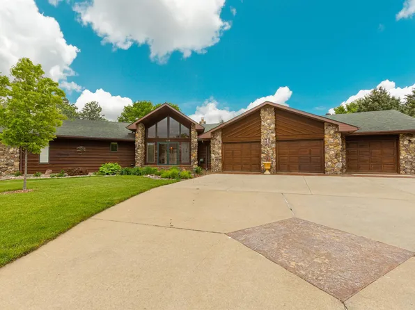 400 N Oak Ridge Rd, Brandon, SD 57005