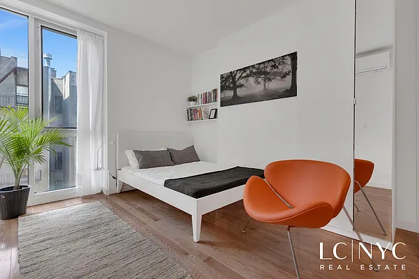 Rented by Keller Williams NYC | media 37