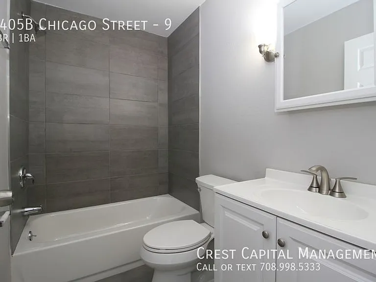 1405B E Chicago St #10 — Photo 1