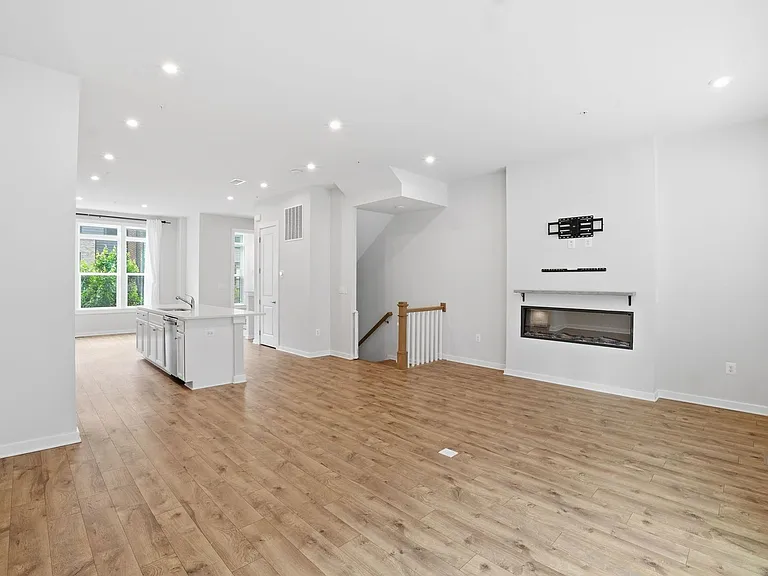 8178 Red Hook St — Photo 8