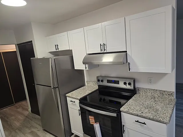 Oceanlake Estates Apartments — Photo 6